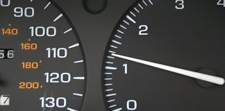 Dispozitivul de comandă a turației la ralanti