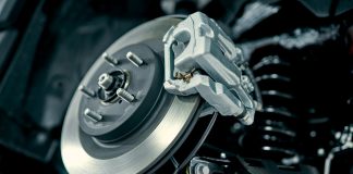 SISTEMUL DE FRÂNARE EXPLICAT DE LA PEDALA DE FRÂNĂ LA PLĂCUȚELE DE FRÂNĂ