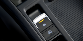 ÎNLOCUIREA PLĂCUȚELOR DE FRÂNĂ LA FRÂNA DE PARCARE ELECTRONICĂ